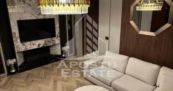 Apartament de lux cu 2 camere, curte privata 200 mp, zona...