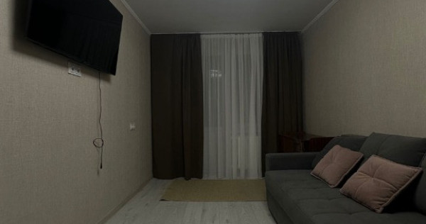 Garsoniera de inchiriat in zona Costin Georgian