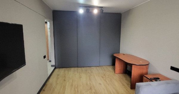 Garsoniera de inchiriat in zona Grand Arena Metalurgiei