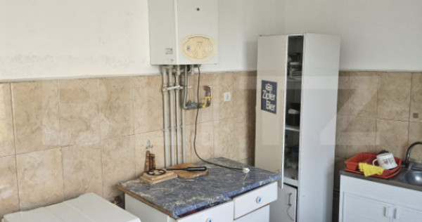 Casă 3 corpuri • Central Geoagiu • 657 mp teren • Gar