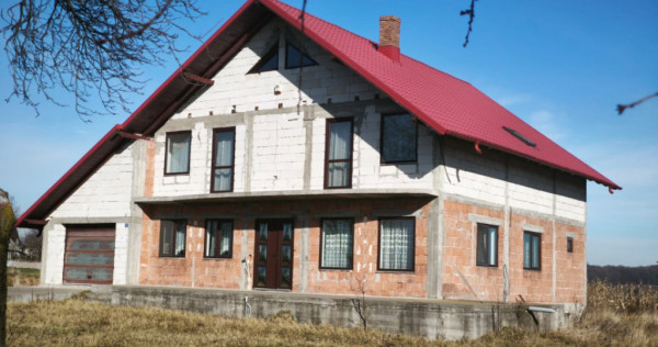 Casa individuala, 1800mp teren, zona Mitocu Dragomirnei, Suc