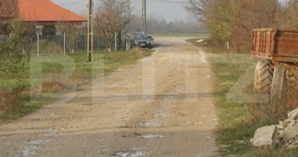 Teren 610 mp, zona pepiniera Cornesti
