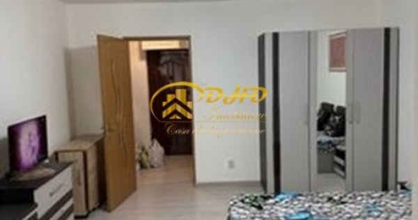 Garsonieră zona Tatarasi,etaj intermediar,totul nou