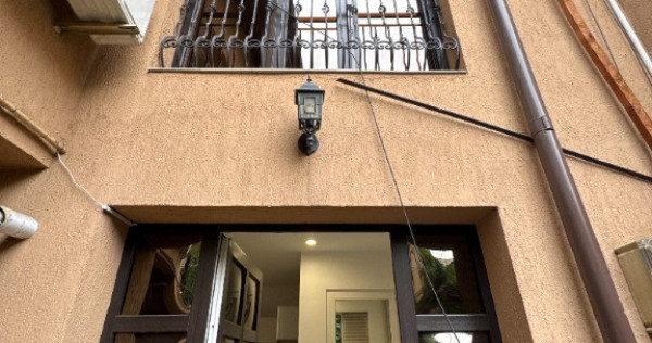 Vila ideala sediu firma sau 2 familii Giulești Pod Grant Crângasi