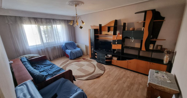 Apartament decomandat zona Anda