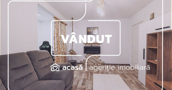 Apartament central, la parter, renovat și mobilat.