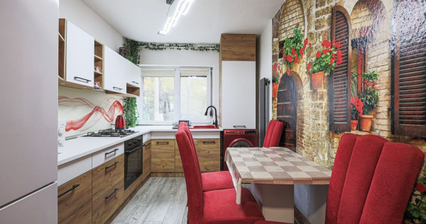 PRET NOU! Apartament central, la parter, renovat și mobi...