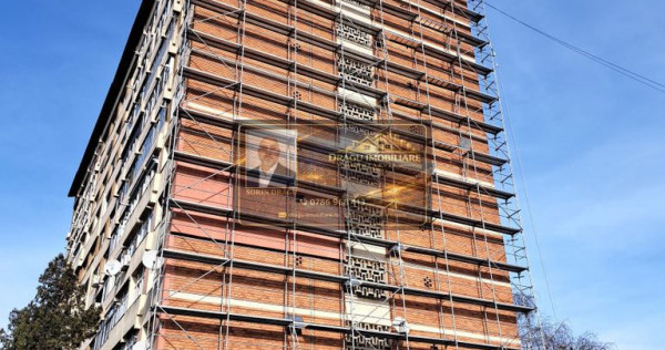 Apartament 3 camere/ Etajul 2 Bloc Turn/Bloc in reabilita...