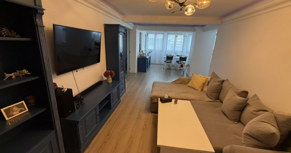 Apartament 4 camere zona Faleza Nord