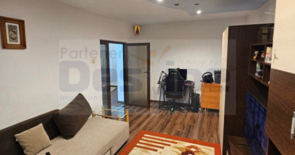 Apartament 3 camere decomandat | Bd. Poitiers | Etaj 3 | Box