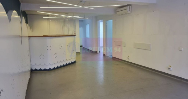 Spațiul este pretabil pentru Cabinet Medical Birouri Sho...