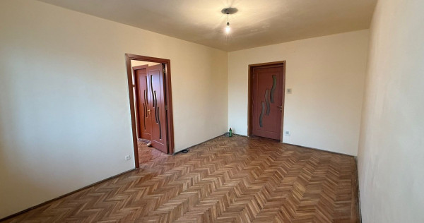 Apartament 3 camere, zona Minerului