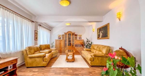 Casa | 356 mpc | Lot 1422 mp | Atelier de creatie | Locuinta