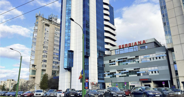 Etaje Renovate in Centrul Civic pentru Birouri