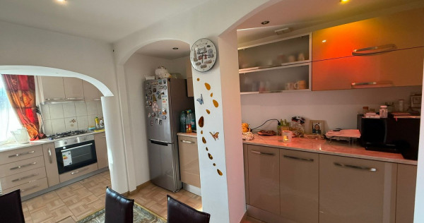 Apartament 2 camere ,etaj 1, strada Jupiter