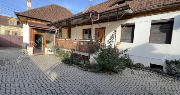 Casa individuala pe un nivel si teren de 1300 mp in zona Tur