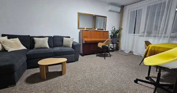 Apartament 3 camere,bloc cu lift,zona Piata Centrala