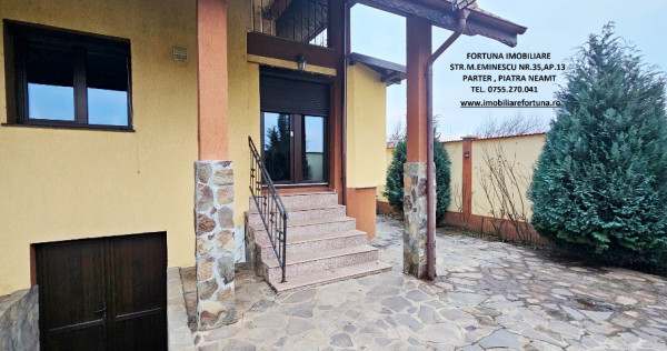 Vila cocheta prevazuta cu beci, terasa, piscina, anexa si teren