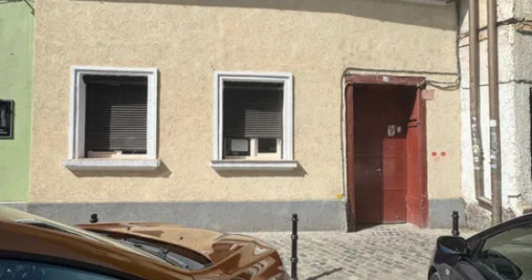 Casa 2 camere ,deschidere stradala , potential comercial ult