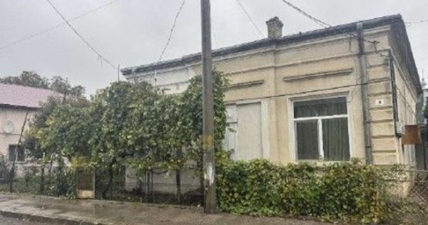 Casa si teren cota parte 1/3, Botosani, ID: R2849259