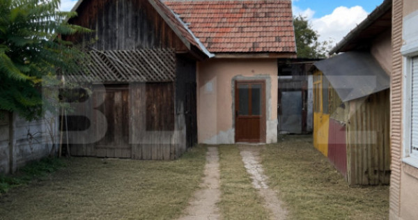 Casă de v&acirc;nzare, 105.50 mp, teren 483 mp, zona Centru