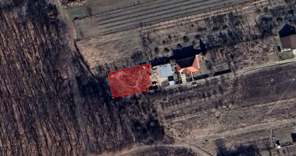 Teren de vânzare în satul Hințești, lângă pădurea Mo?