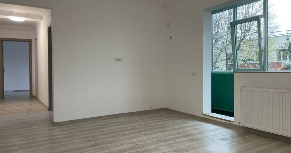 Apartament 3 camere-72mp renovat metrou Aparatorii Patriei