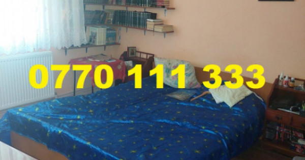 - Apartament 3 camere decomandat, zona Vidin.
