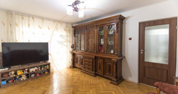 Apartament 4 camere - Nord - Impecabil - foarte spatios 86,4