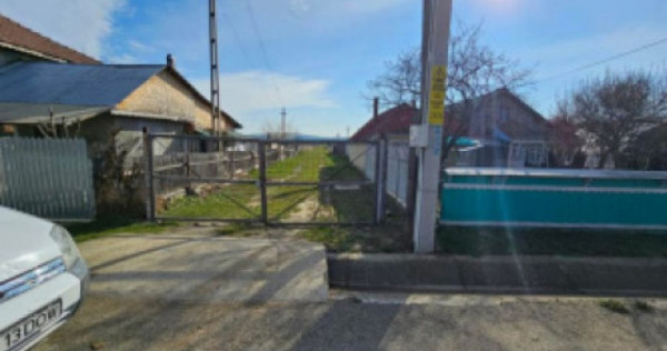 V&acirc;nzare teren intravilan zona limitrof&atilde; orașului