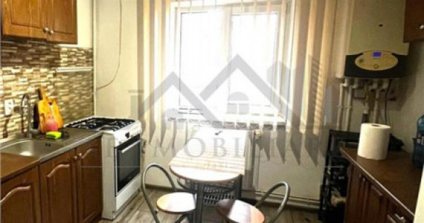 Apartament 3 camere zona Primarie Valea Lupului