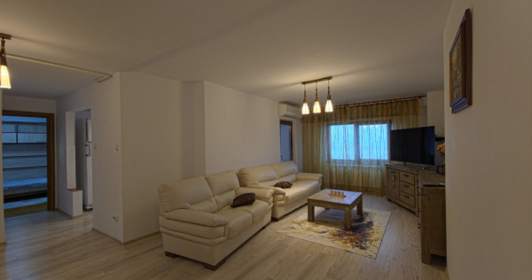 Faleza Nord 3 camere vedere la mare loc de parcare termen lu