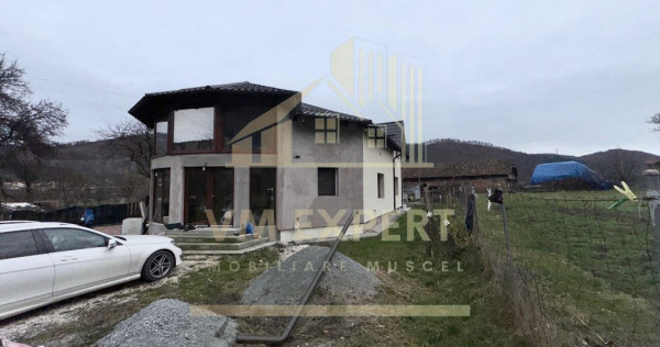 CASĂ 5 CAMERE 252 MP TEREN 1362 MP DRAGOSLAVELE ARGEȘ
