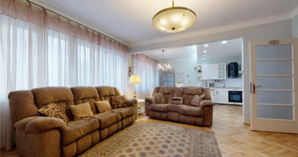 Tur LIVE! Proprietate regim special, Central, Brasov