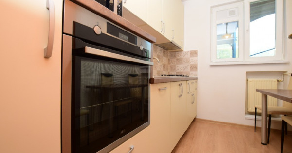 Metrou Nicolae Grigorescu, bloc H cărămidă, boxă, decomandat, 2 băi