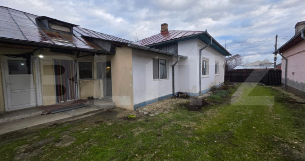 Casă cu teren generos și baltă de pescuit &ndash; Găești