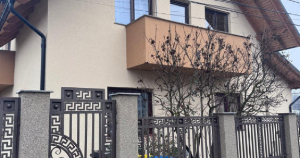 Casa individuala, teren 400mp, Radauti