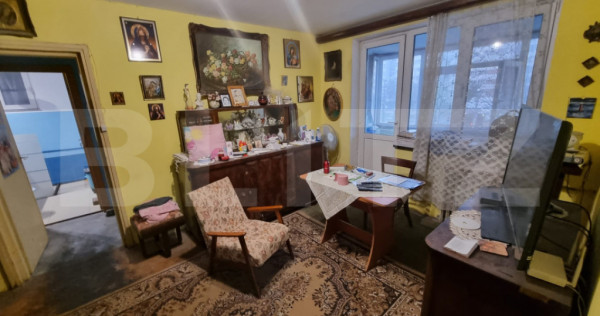 Apartament 3 camere, 54 mp, zona Calea Bucuresti - Scoala 21