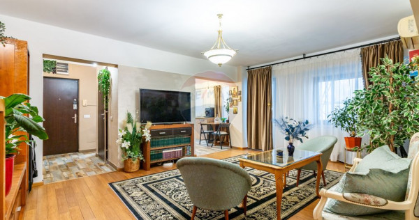 Apartament de vanzare, 3 camere la Piata Unirii, 2x parca...