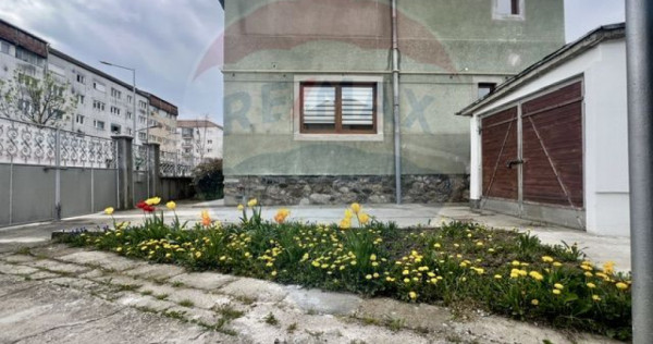 Casă cu 3 camere de v&acirc;nzare Calea Dumbravii