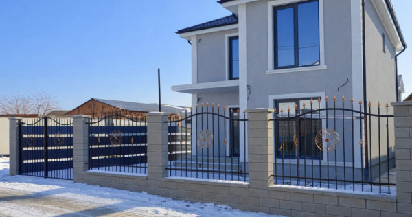 Casă individuală P+1 &ndash; Ovidiu zonă liniștită 4 camer