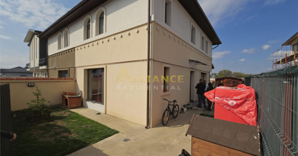 Vila duplex-mobilata si utilata - 5 camere - 2 bai- str asfa