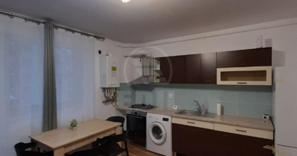 Apartament de 2 camere, seidecomandat, zona centrala, Floresti