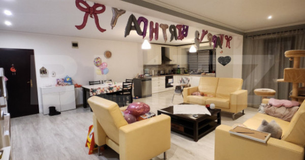 Apartament 3 camere, 2 bai, 2 parcari, 92 mp, zona Florilor