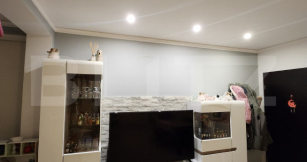 Apartament 3 camere, 2 bai, 2 parcari, 92 mp, zona Florilor