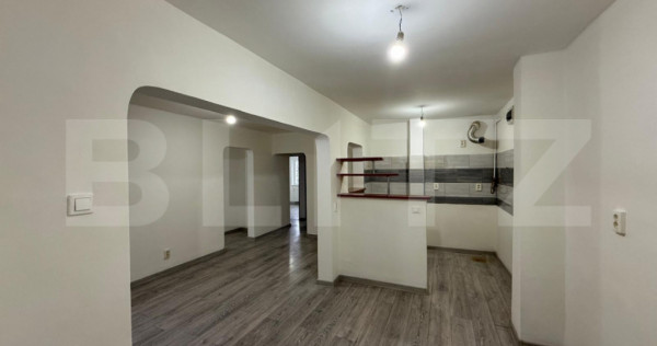 Apartament 4 camere de &icirc;nchiriat &ndash;ideal locuință sau ac