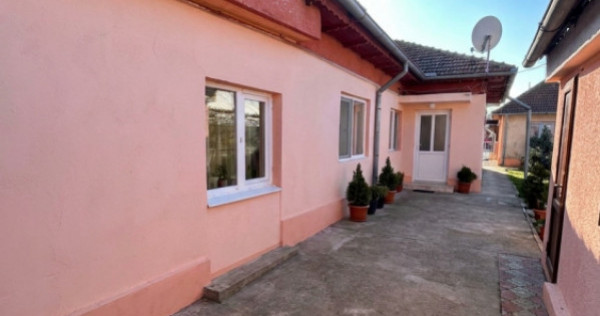 Casa de vanzare, situata in KM 5 - Constanta