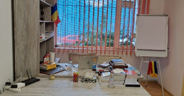 Proprietar apartament 3 camere Soseaua Giurgiului stradal