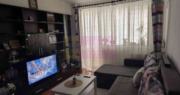 Apart. 2 camere situat &icirc;ntre biserica de la Potcoava și...