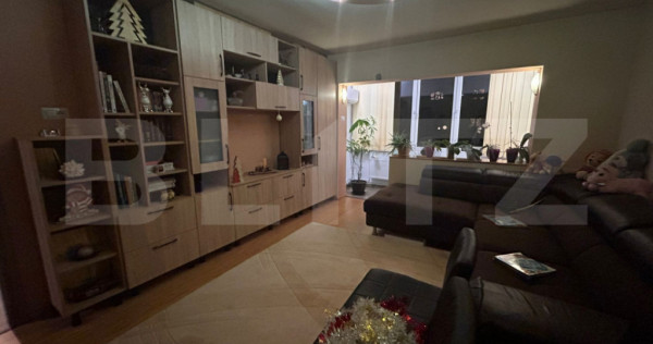 Apartement 4 camere, 90 mp utili+ , zona Shpping City